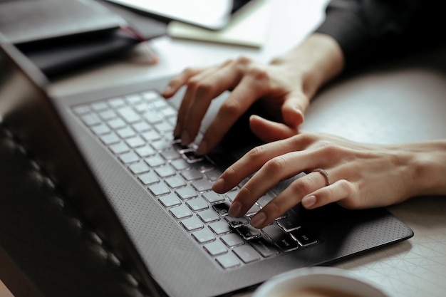 Free Photo beautiful young woman in the home office. working from home. teleworking concept