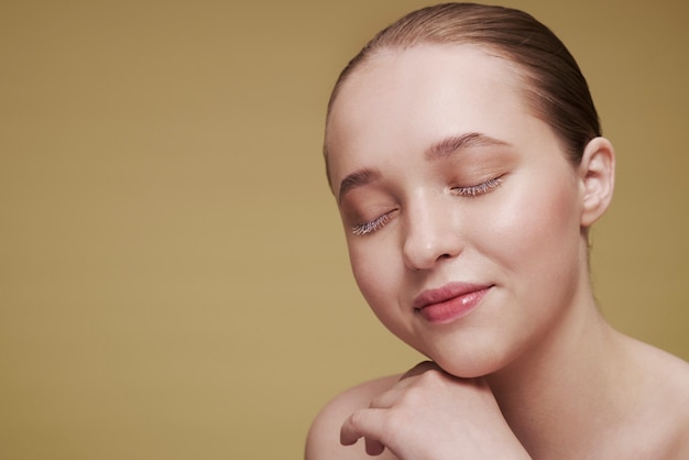 Free Photo beauty portrait of young woman