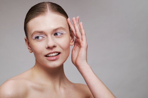 Free photo beauty portrait of young woman