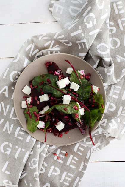 Free photo beetroot salad