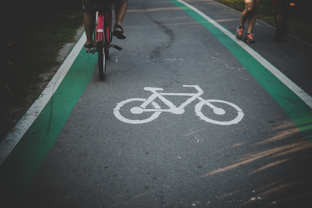 Free Photo biking lane painted path city