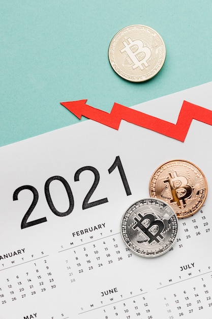 Free photo bitcoins on 2021 calendar assortment