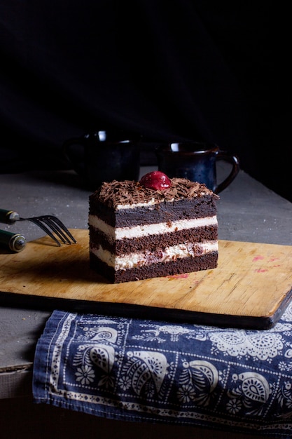 Free photo black forest cake on the table