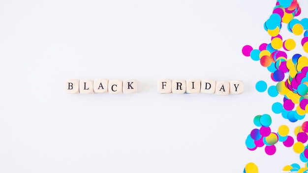 Free photo black friday inscription on small cubes