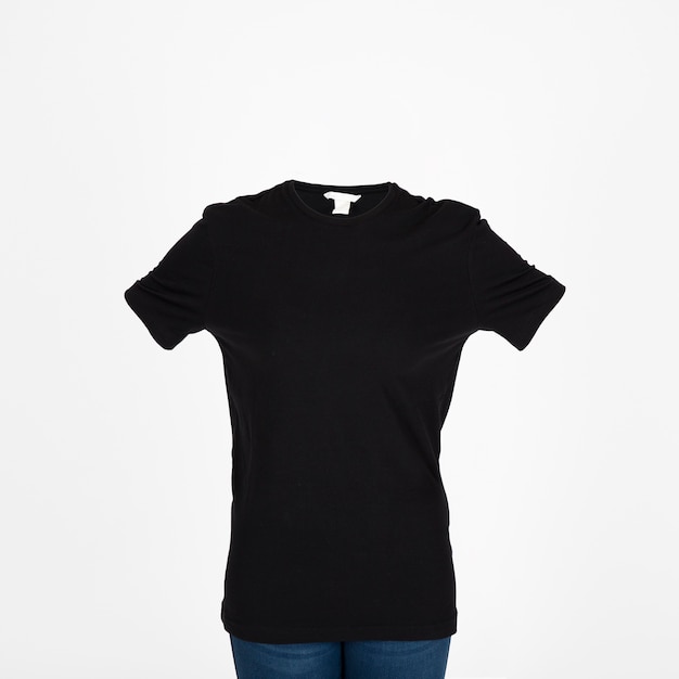 Free Photo black t-shirt