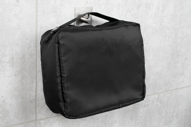 Free Photo black  toilet bag still life