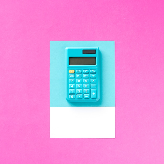 Free photo a blue accounting electronic calculator