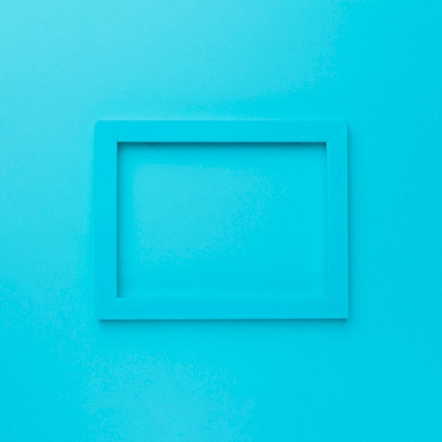 Free photo blue frame on blue background