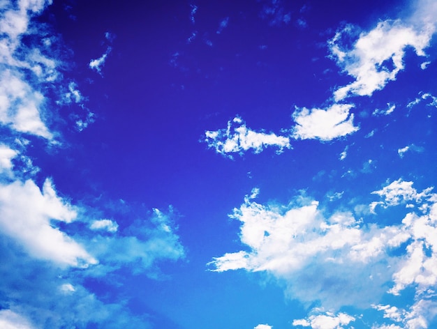 Free Photo blue sky with clouds