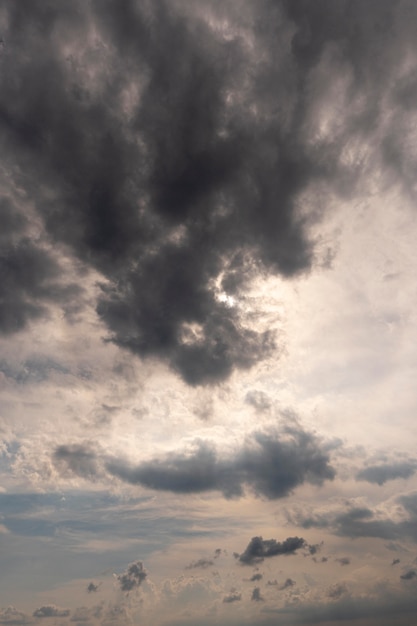 Free photo blue sky with rainy clouds