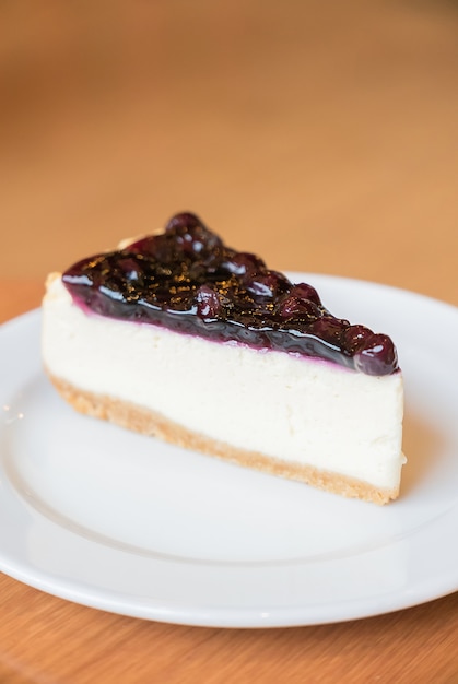 Free photo blueberry cheese cake