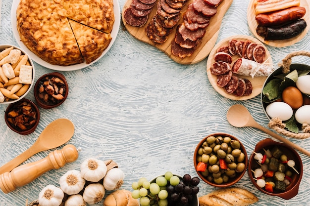 Border from food on patterned tabletop