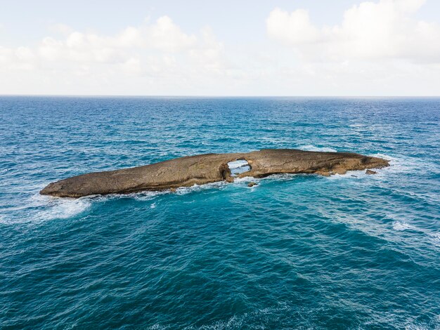 Breathtaking hawaii landscape with the sea