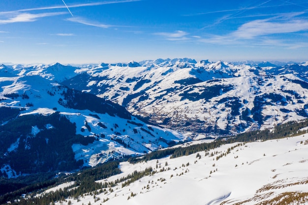 Free photo breathtaking shot of a mountainous landscape covered with snow in austria