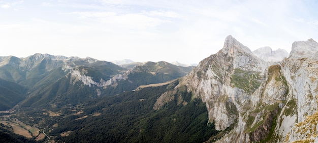 Free photo breathtaking view of beautiful mountains