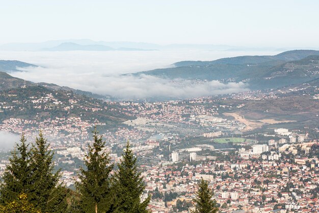 Free photo breathtaking view of buildings and nature