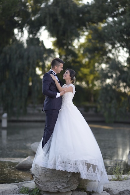 Bride and groom couple wedding photos