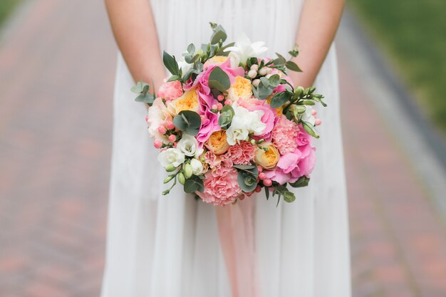 Bride holding bouquet