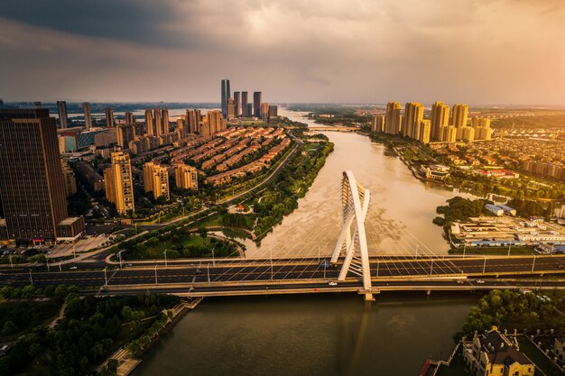 The bridge with city