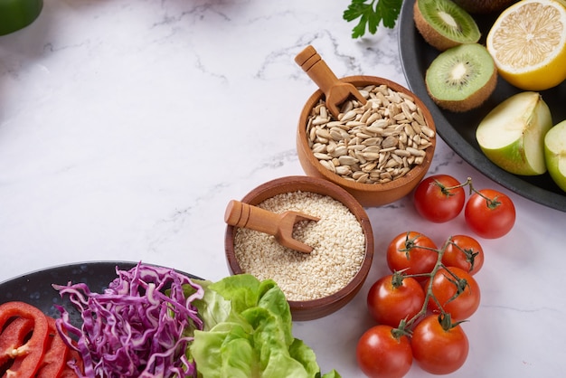 Free photo buddha bowl dish with vegetables and legumes. top view.