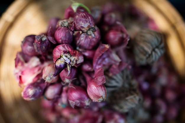 Free Photo bunches of red onion