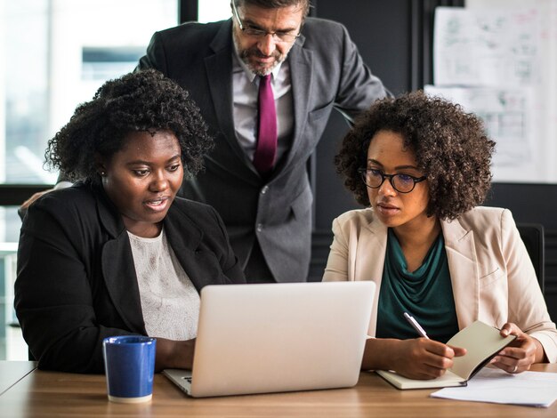 Business people in a discussion