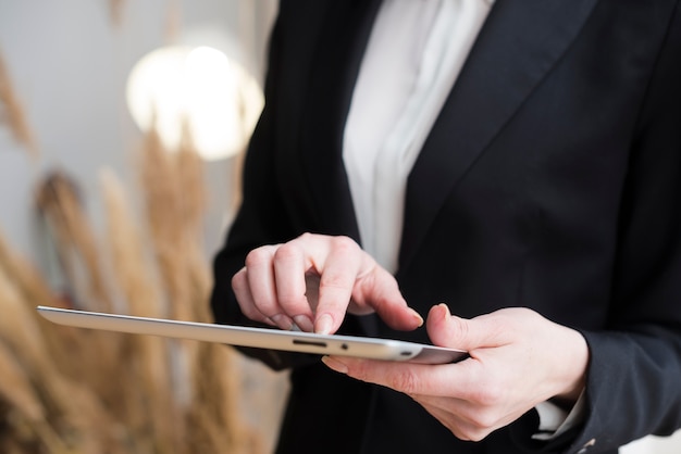 Business woman using tablet 