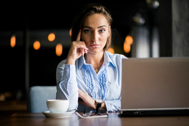 Business woman with laptop