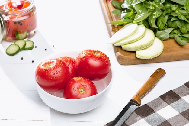 Canned tomatoes and fresh tomato