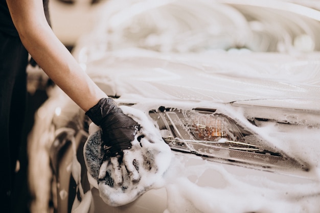 Free photo car wash detailing station