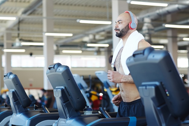 Cardio Training in Modern Gym