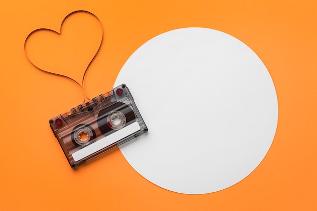 Free Photo cassette tape with magnetic recording film in a heart shape