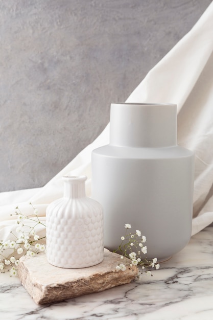 Free Photo ceramic vases with flowers