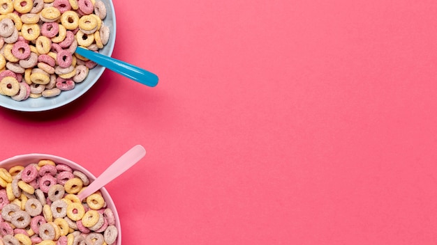 Free photo cereal bowls and spoons with copy space background