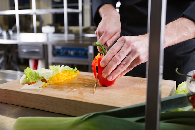 Free photo chef preparing a recipe