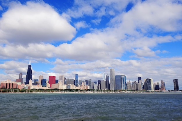 Free photo chicago skyline over lake michigan