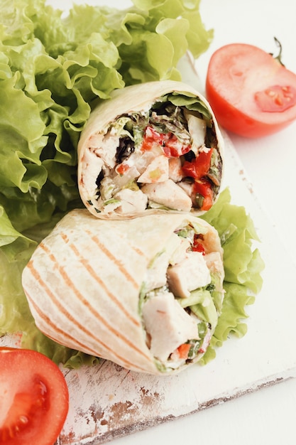 Free photo chicken wrap