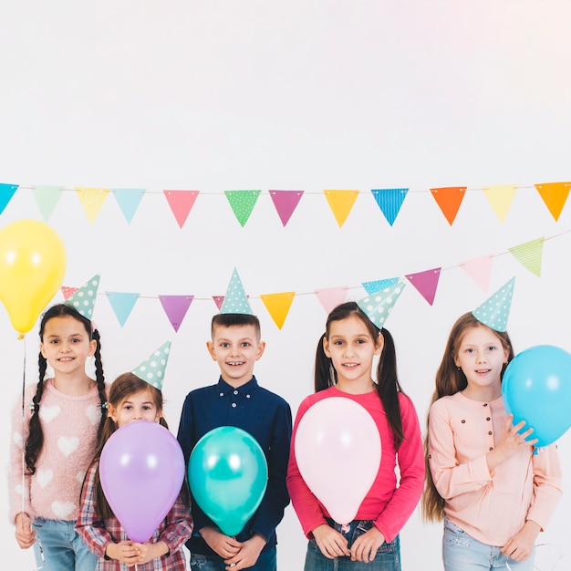 Free Photo children celebrating a birthday