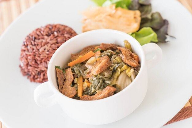 Chinese vegetable stew and tofu with berry rice