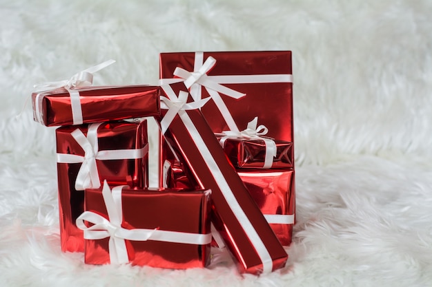 Free photo christmas gift boxes in shiny day