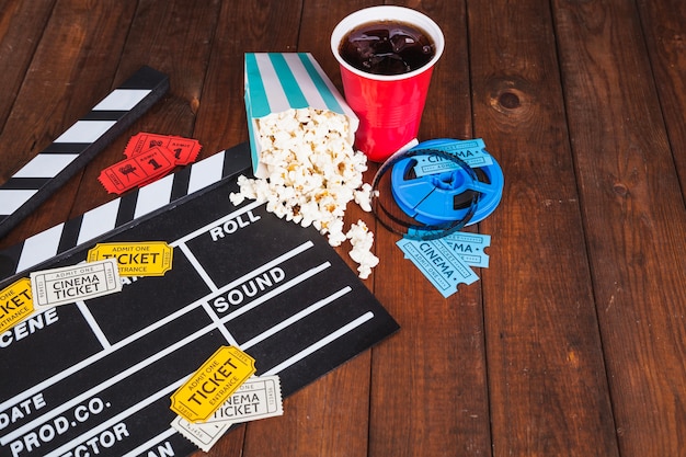 Free photo cinema food and tickets