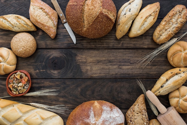 Circle layout with bakery on desk