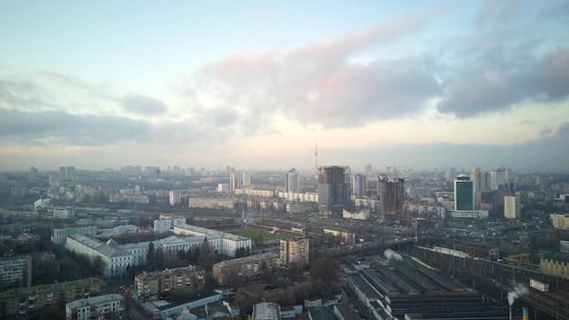 Free photo city of kiev aerial view beautiful view of the city and the sky with clouds in the morning