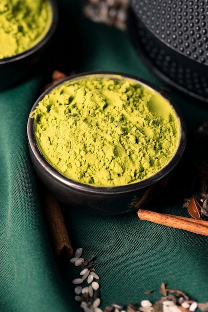 Free Photo close-up asian powdered green tea