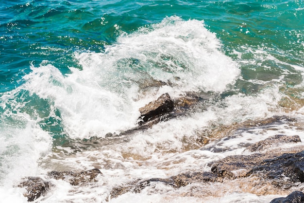 Free Photo close-up crystalline water with waves