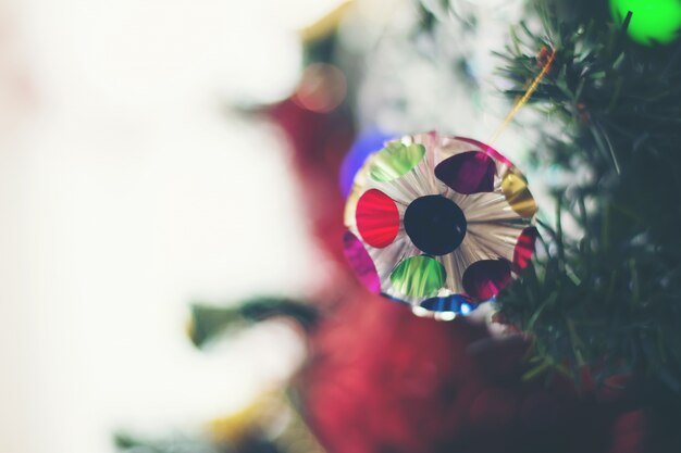 Free Photo close up of decorated christmas tree