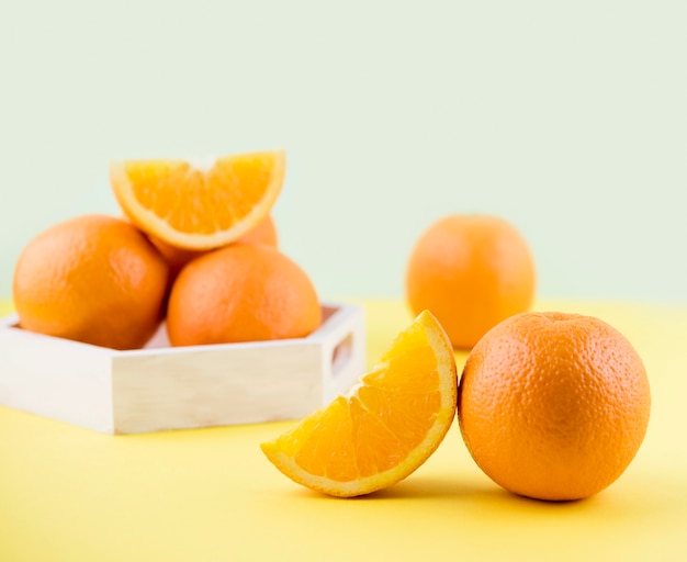 Free Photo close-up delicious oranges on the table