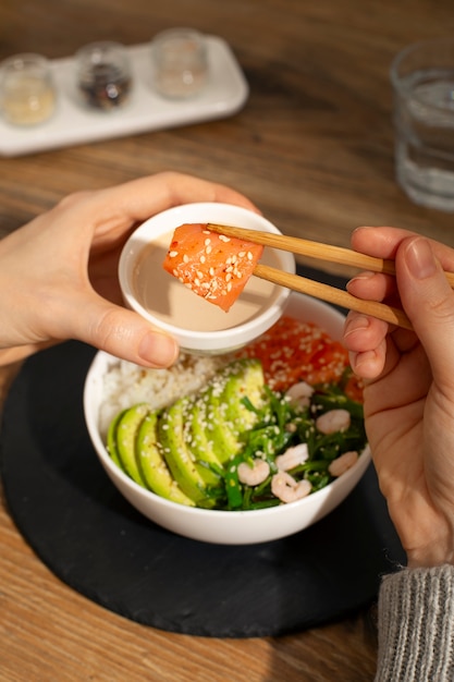 Free photo close up on delicious seaweed dish