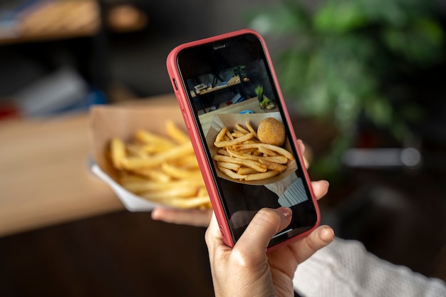 Free Photo close up on food lover eating