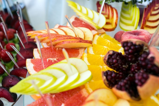 Free photo close-up of fresh fruit slices